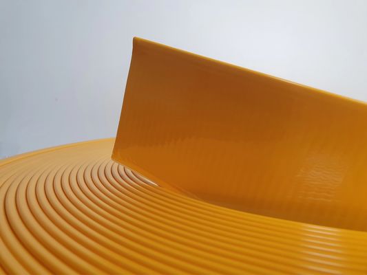 Lettre de canal en aluminium avec capuchon de 70 mm de largeur en jaune