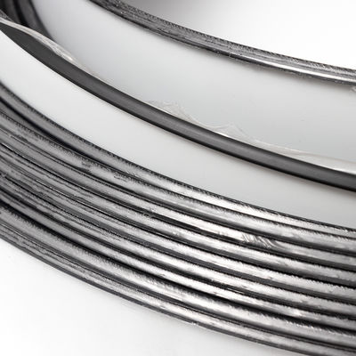 L'aluminium durable est utilisé pour le découpage des lettres.