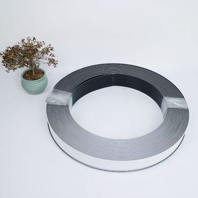 Des formes de lettres en plastique géométriques réglables en luminosité pour une utilisation en intérieur ou en extérieur